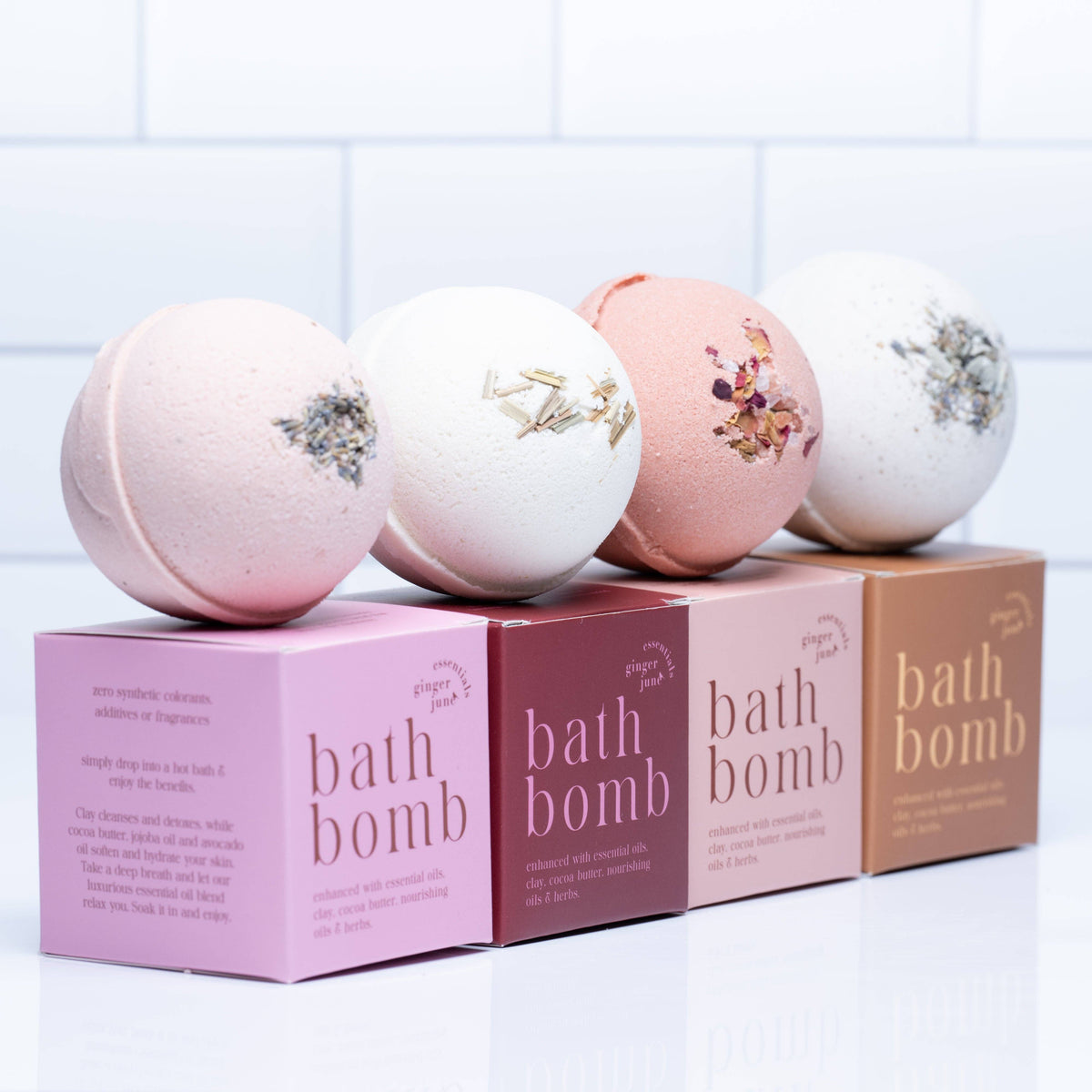 RENEWAL • 100% BOTANICAL BATH BOMB •