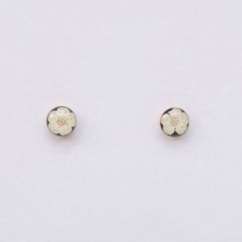 Lace & Pearls Pressed Flower Earrings (small)