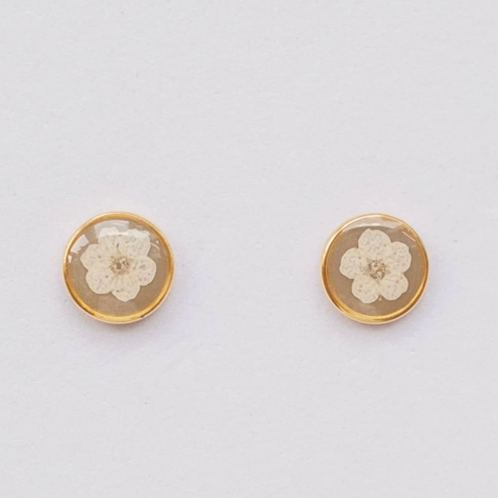 Lace & Pearls Pressed Flower Earrings Beige  (large circle)
